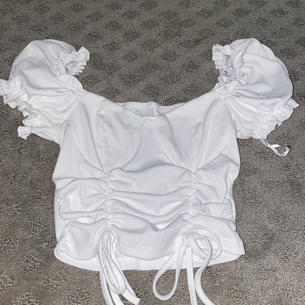 White puff crop top
